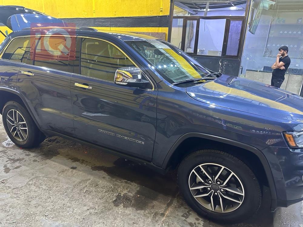 جيب جراند شيروكي